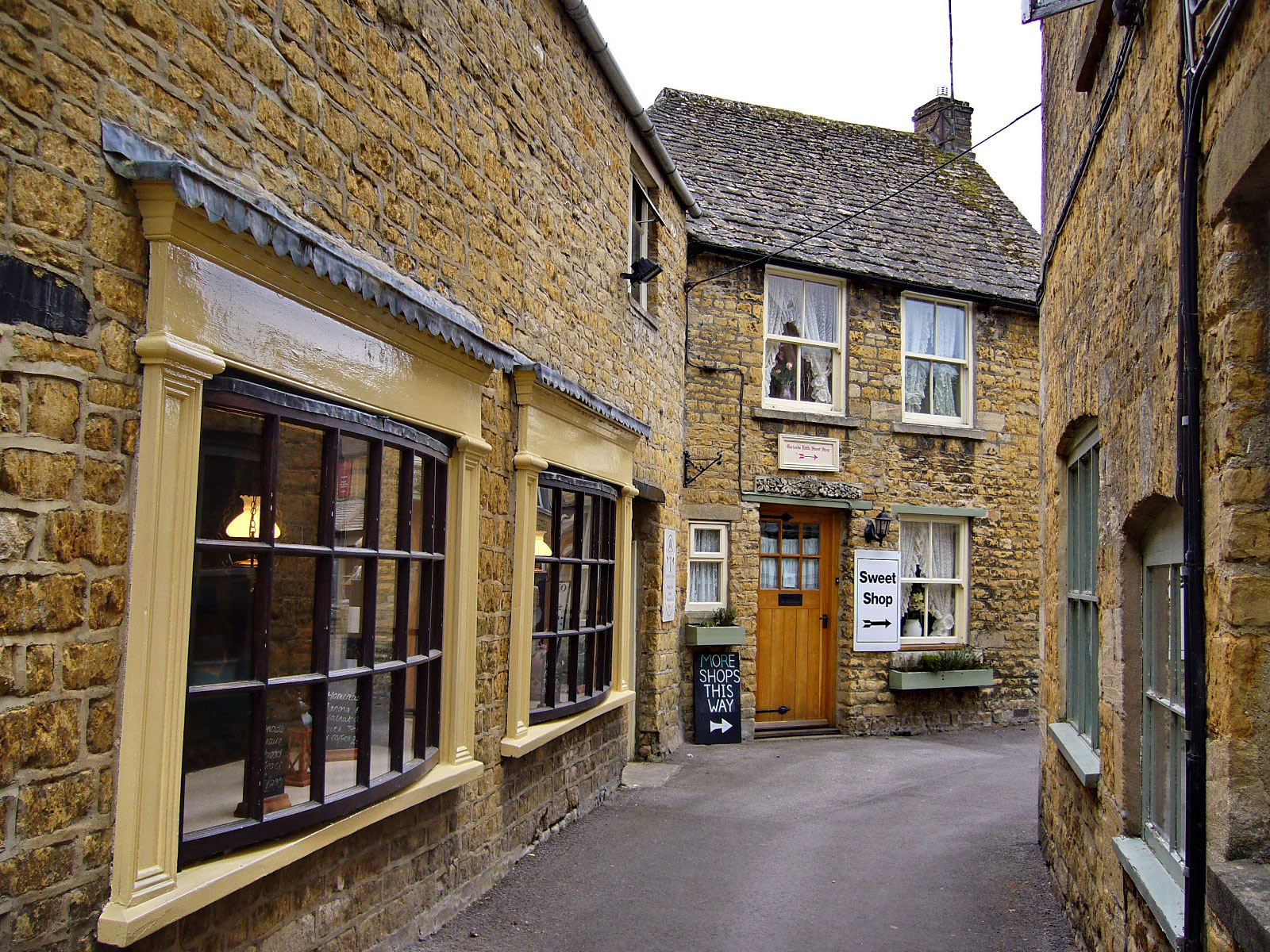 Bourton on the water